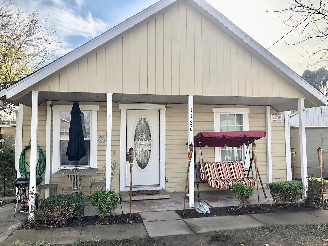 1126 Glenrose Ave photo 1