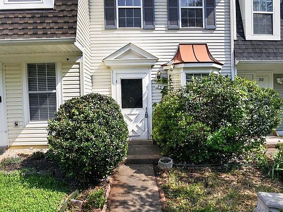 2nd image of 32 Palmer Ct