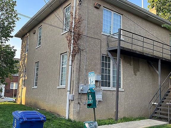 4th image of 283 E 12th Ave