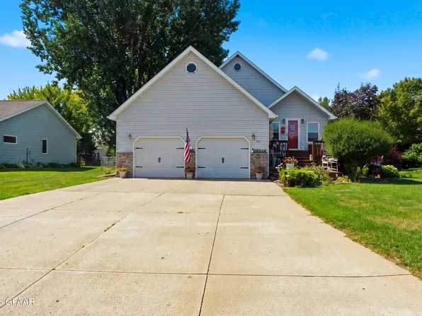 818 17th Ave SE, East Grand Forks, MN 56721