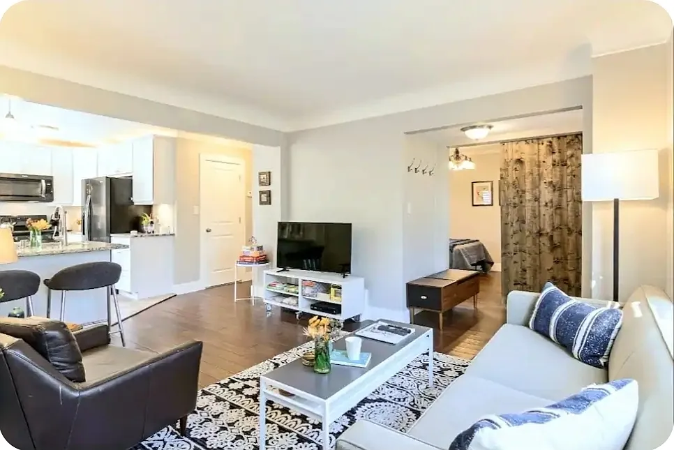 3 bed, 1300 sqft, $5,000 — Photo 3