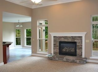 15 Royal Estates Dr, Kimberling City, MO 65686