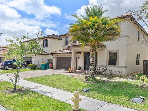 4th image of 4126 NE 21st Ct