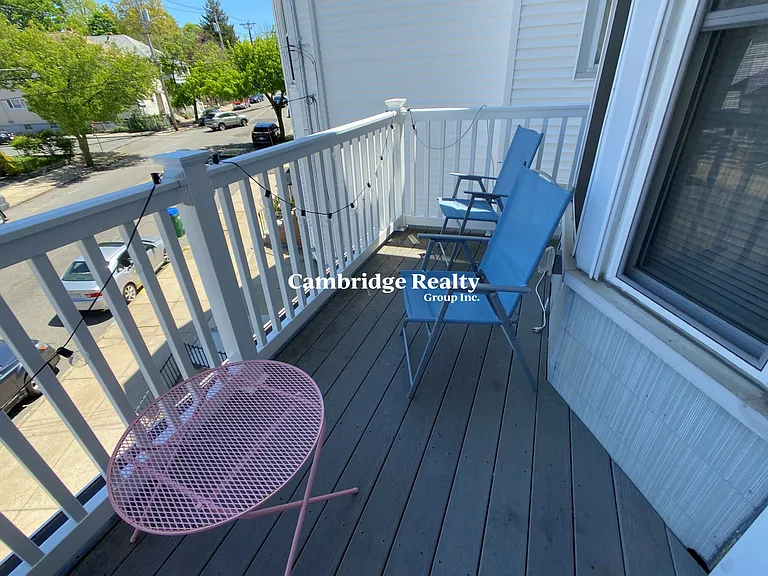537 Main St #2T — Photo 17