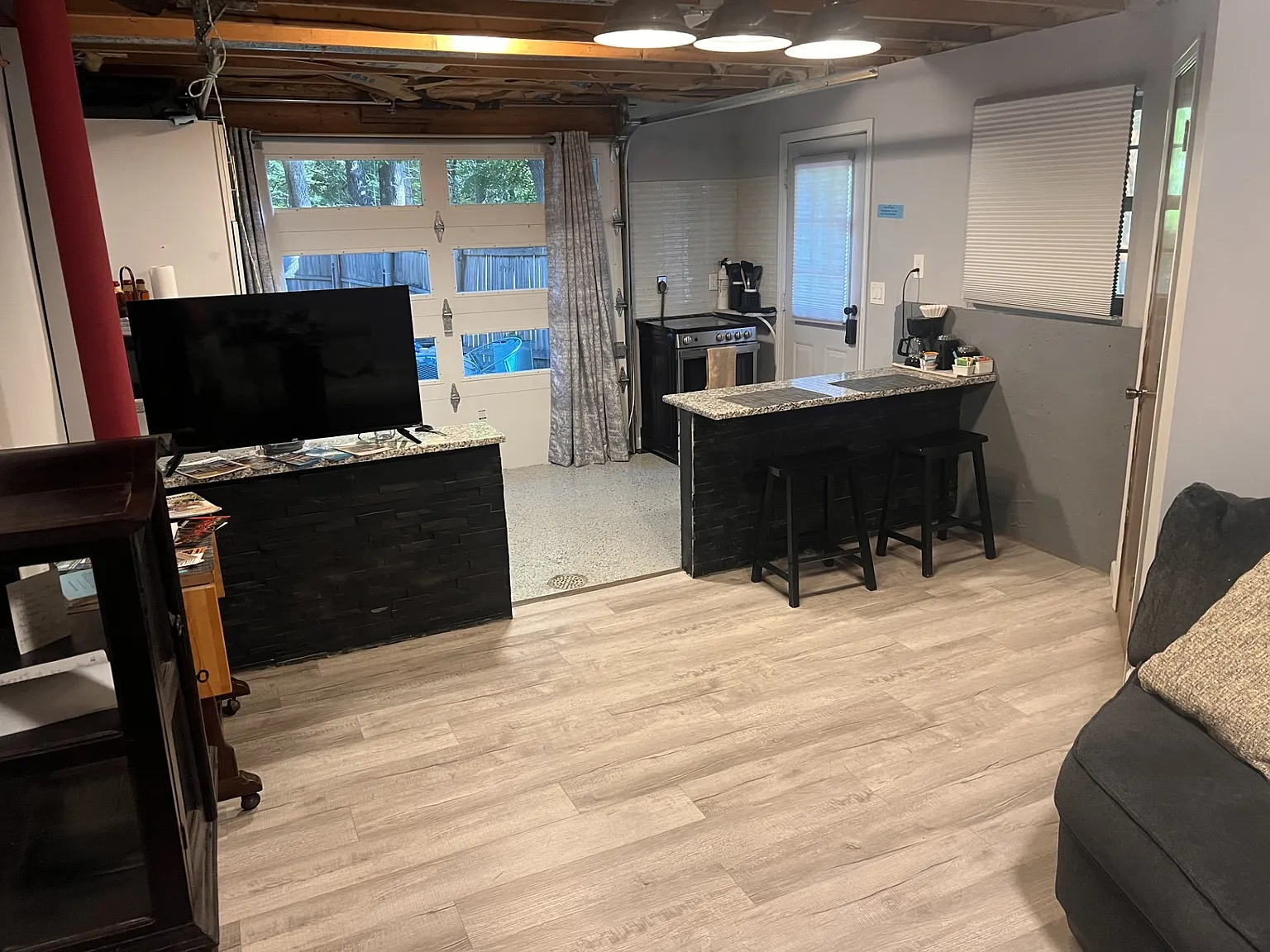 1 bed, 800 sqft, $1,300 — Photo 4