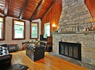 30 Mathes St, Lake Peekskill, NY 10537