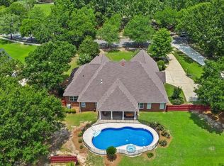 108 Haddington Park Ln, Dothan, AL 36305