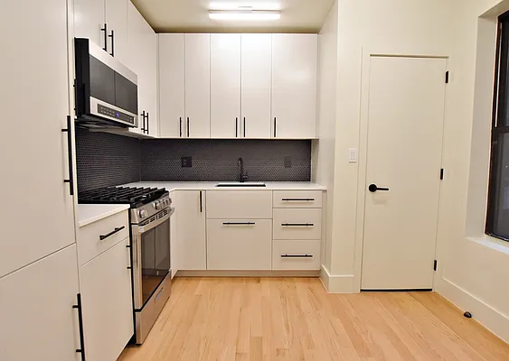 Rented by Bold New York | media 11