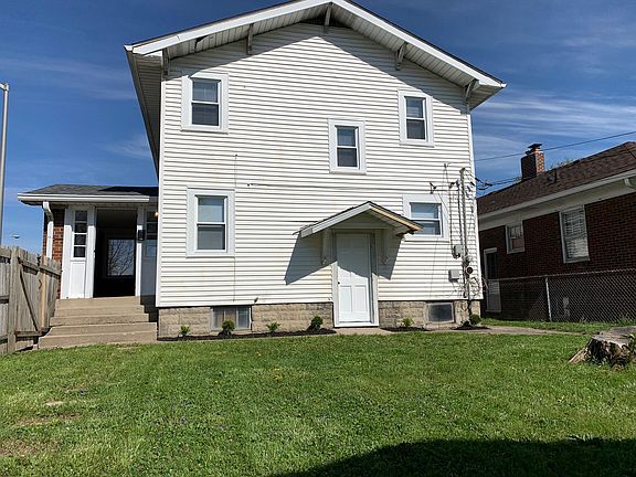 3rd image of 4925 E 10th St