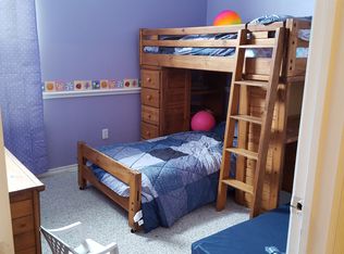 951 Treehouse Ln, Red Oak, TX 75154