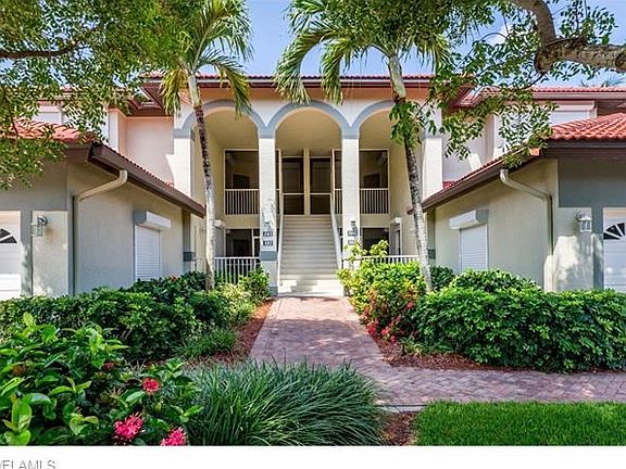 3rd image of 275 Waterside Cir Unit 102