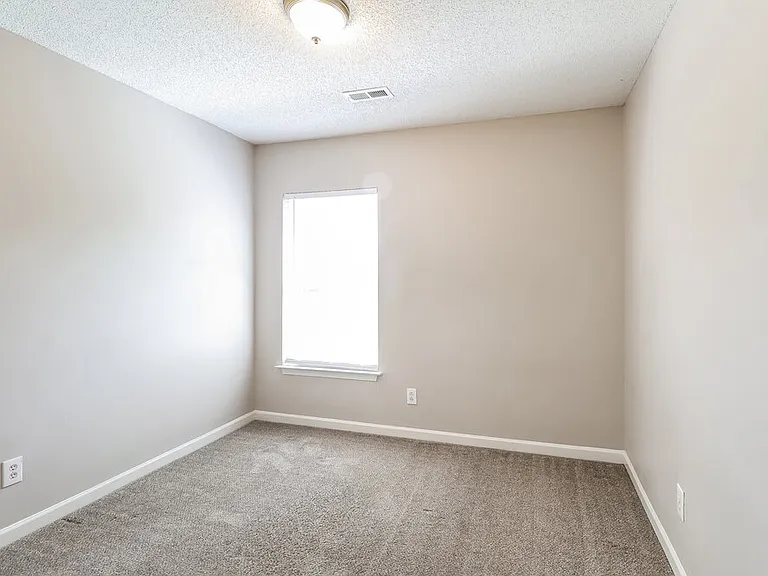 624 Lightspun Ln — Photo 14