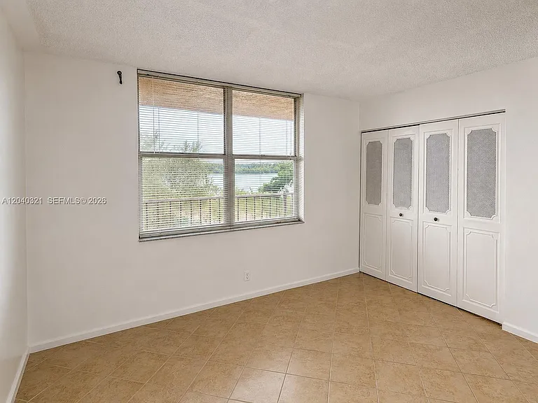 4550 NW 18th Ave #606 — Photo 15