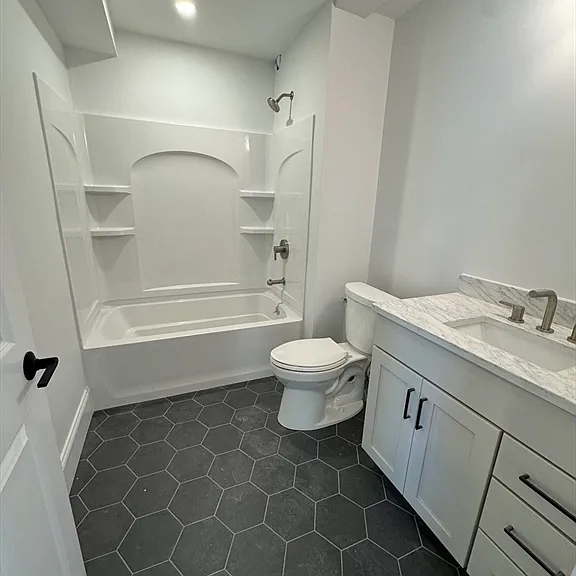41 Elm St #102 — Photo 4