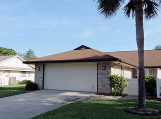 30 Lake Fairgreen Cir, New Smyrna Beach, FL 32168