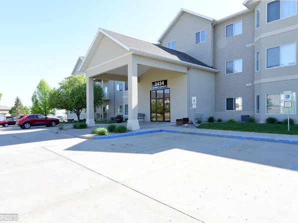 3434 28th St S APT 208, Fargo, ND 58104