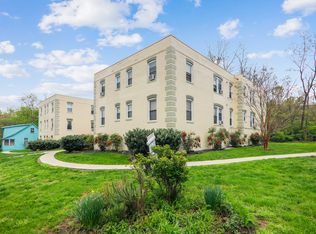 4703 Ravenswood Rd #25, Riverdale, MD 20737