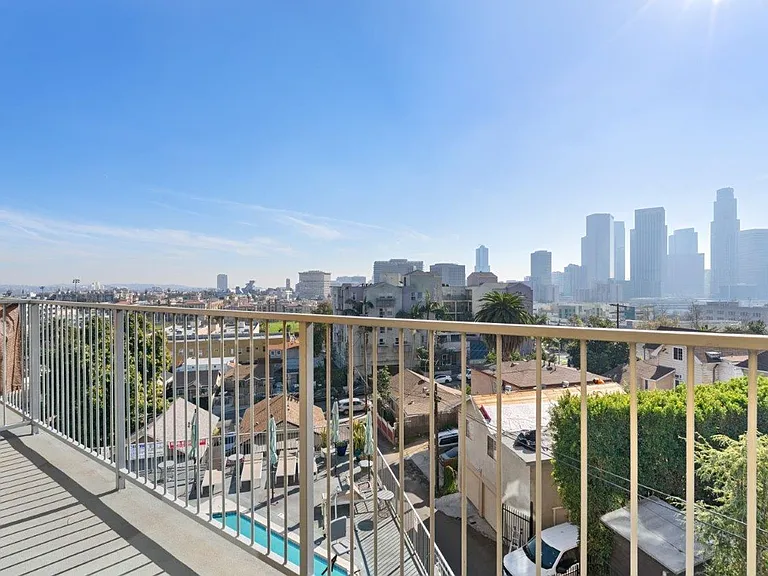 Canyon LA — Photo 38