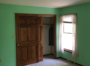 10 Jones Farm Ln, Oxford, NJ 07863