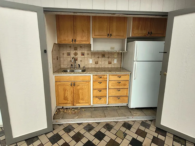 905 Abbot St #A & B — Photo 31
