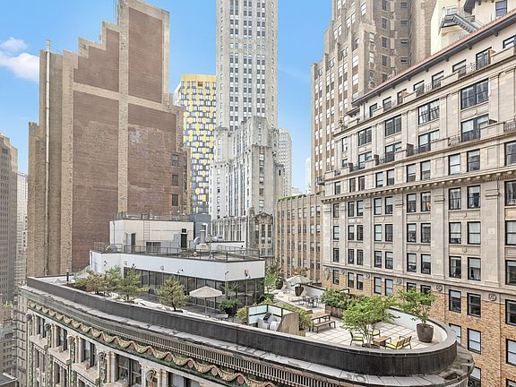 3rd image of 75 Wall St APT 22H