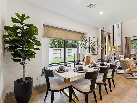 Plan 3059 dining - staged