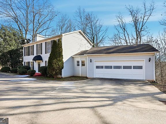 3rd image of 2453 Basin Ct