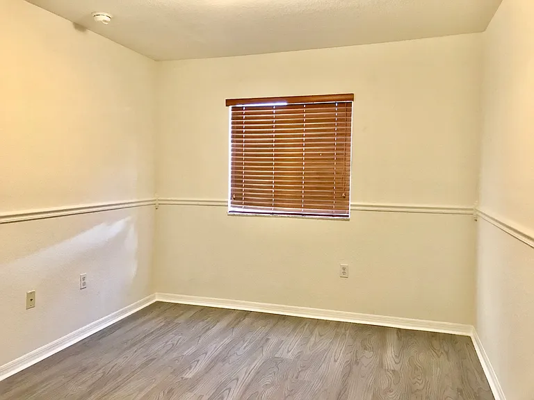 8875 SW 220th Ln — Photo 9