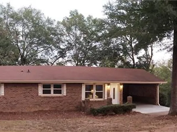 76 Skyline Dr, Cartersville, GA 30120