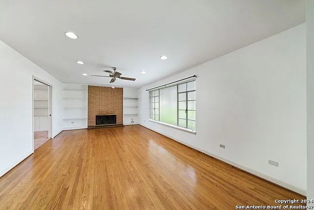 112 Sunway Dr — Photo 3