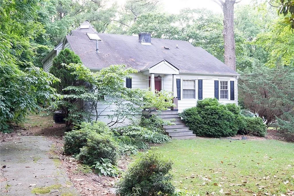 3 bed, 3.0 bath, 2384 sqft, $3,000 — Photo 2