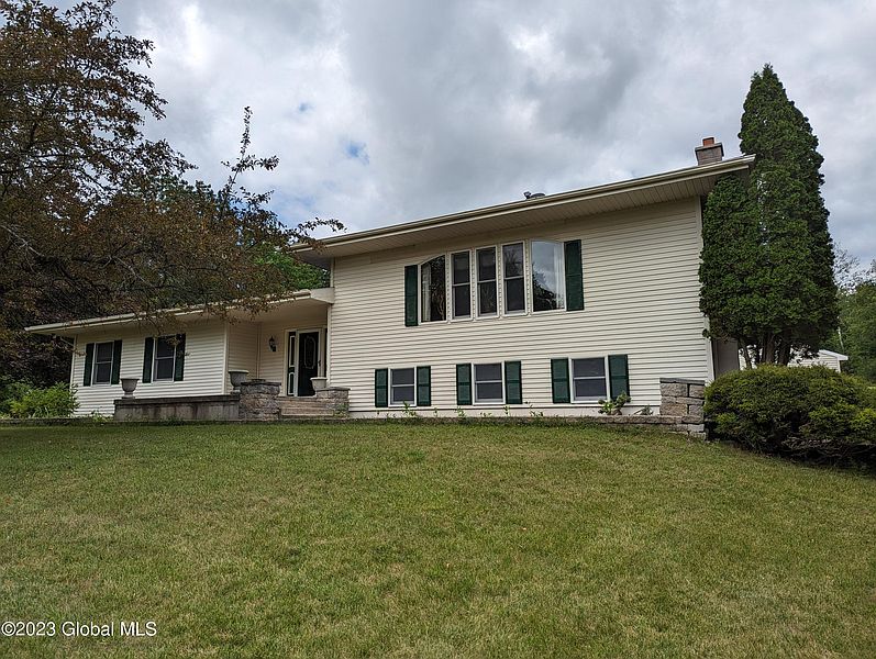 2nd image of 221 Lape Road