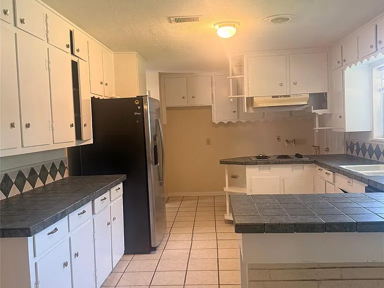 7623 Wilmerdean St — Photo 15