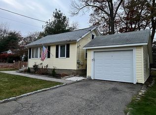 95 Pleasant Cir, Canton, MA 02021