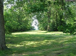 33844 Lake Rd, Avon Lake, OH 44012