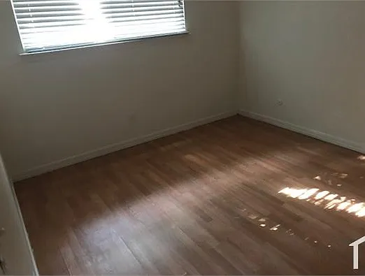 2 bed, 900 sqft, $1,677 — Photo 4