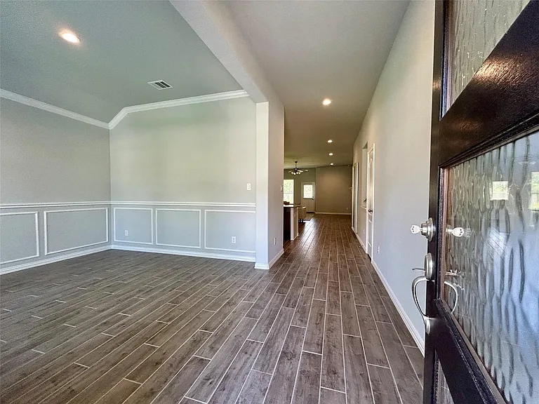 18519 Lilliput Ln — Photo 3