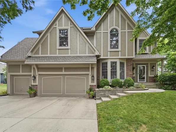 2507 NE 78th Ter, Gladstone, MO 64118