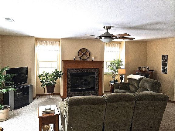2nd image of N113W16166 Sylvan Cir #24