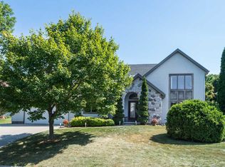 1521 Sunset Ct, Middleton, WI 53562