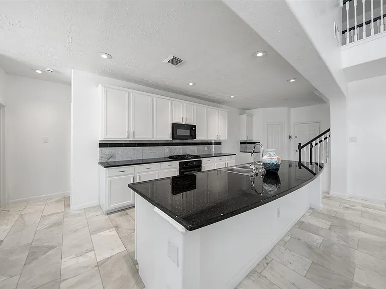 1922 Lake Grayson Dr — Photo 14