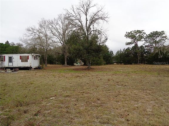 5th image of 13101 Oakwood Dr
