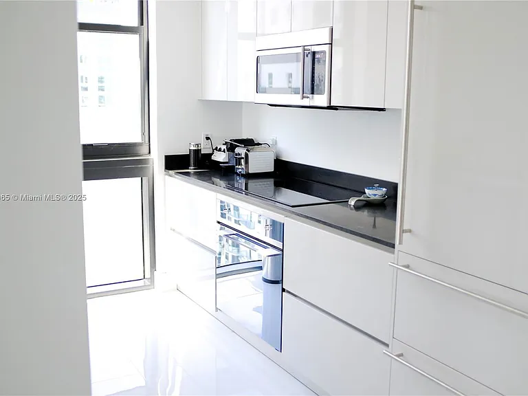 1010 Brickell Ave #4205 — Photo 6