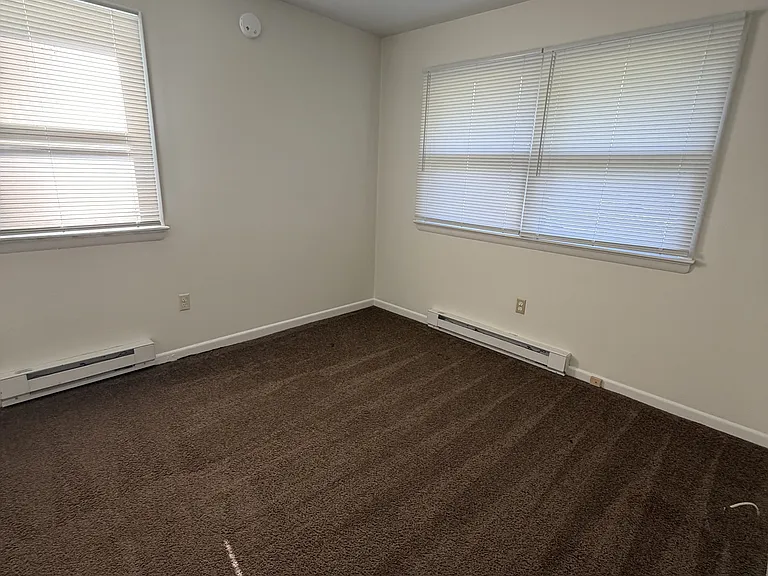 431 Hearn Ln — Photo 10