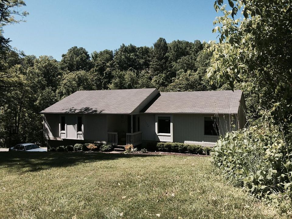 1st image of 7216 Carriage Hills Dr