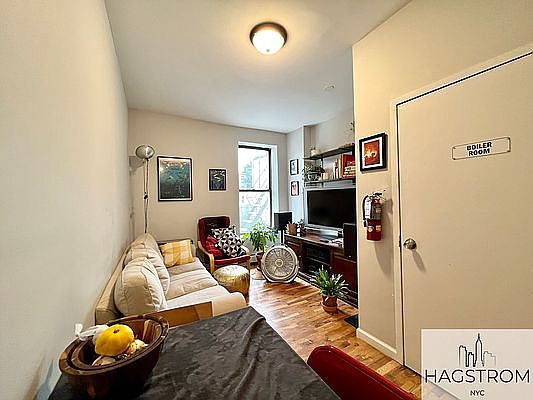 4th image of 197 Monroe St #2C