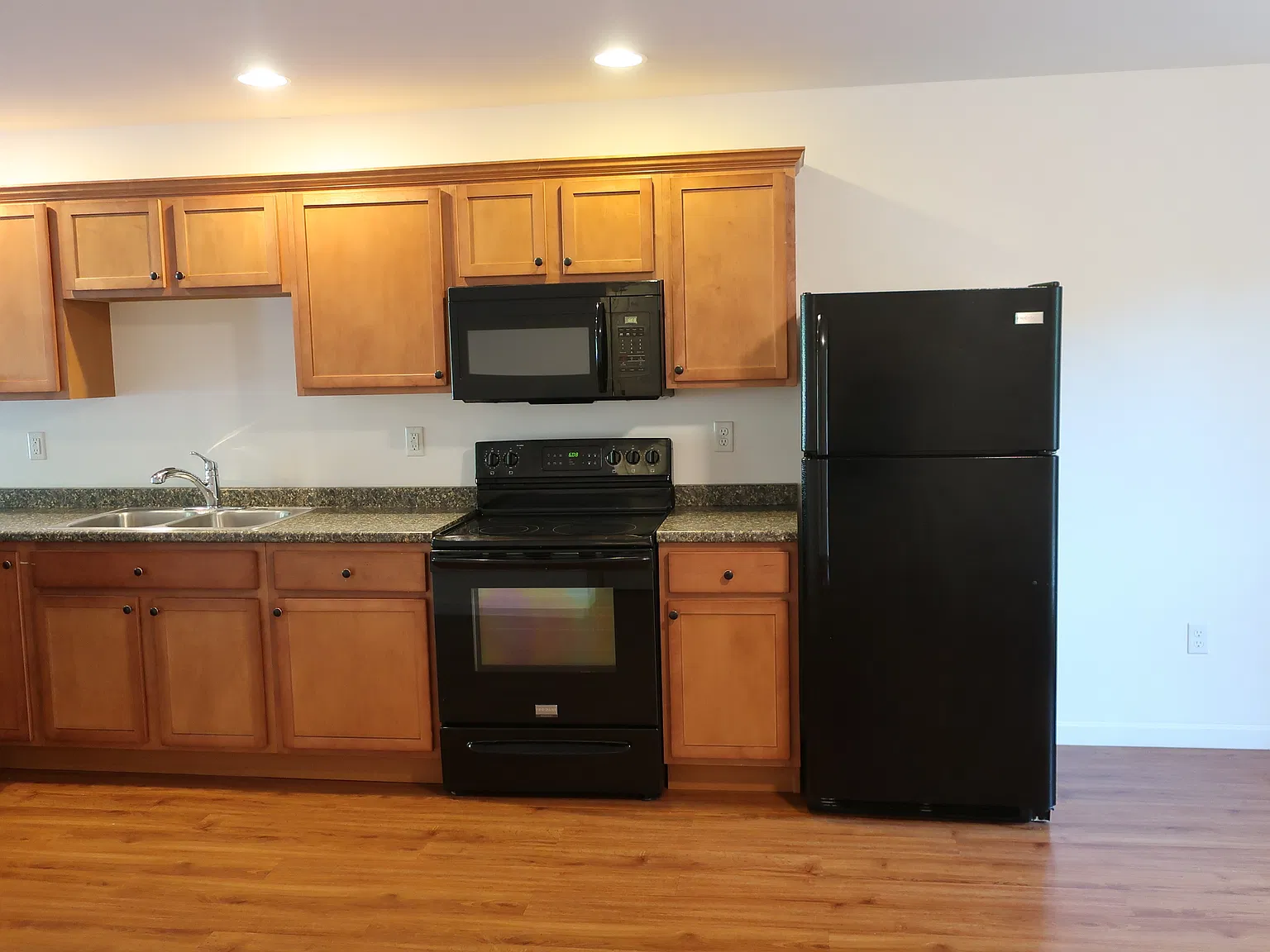 2 bed, $1,675 — Photo 4