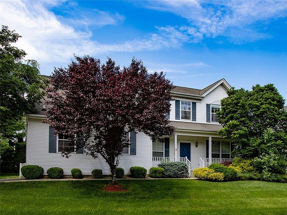 1st image of 27 Hyde Park Dr