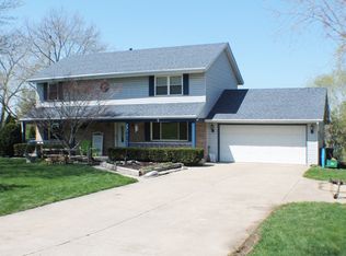 34 W Hunter Dr, Enon, OH 45323