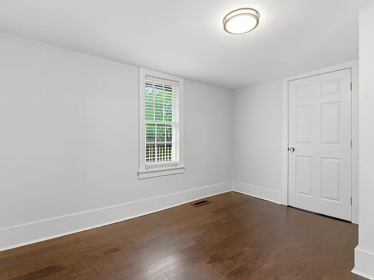 208 Beirne Ave NW — Photo 9